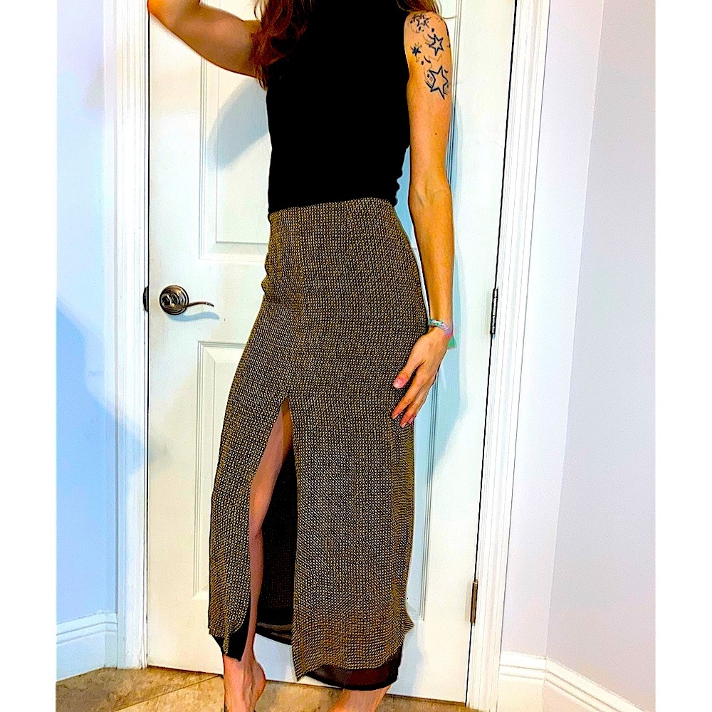 NWOT Banana REPUBLIC Sz. 4 100% silk lined mid waist FRONT SLIT midi skirt.